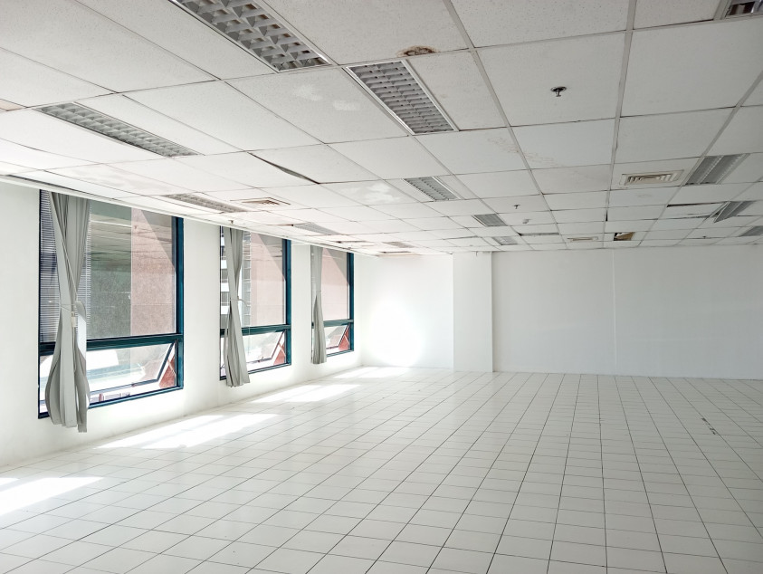 PROPERTY # 11308 For Rent: Office in Kepwealth Center, Cebu Business Park