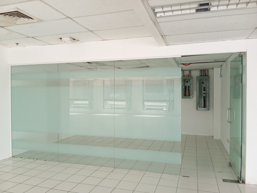 PROPERTY # 11308 For Rent: Office in Kepwealth Center, Cebu Business Park