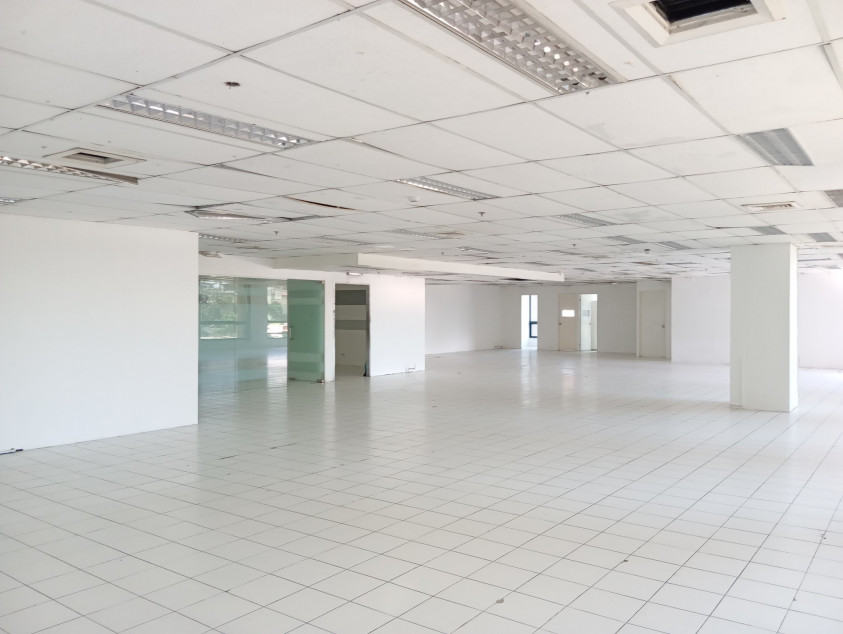 PROPERTY # 11308 For Rent: Office in Kepwealth Center, Cebu Business Park