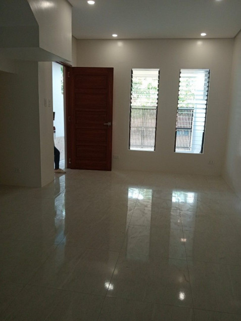 4 Bedrooms House And Lot Duplex For Sale In Kingsville Hills Subdivision, Upper Antipolo City