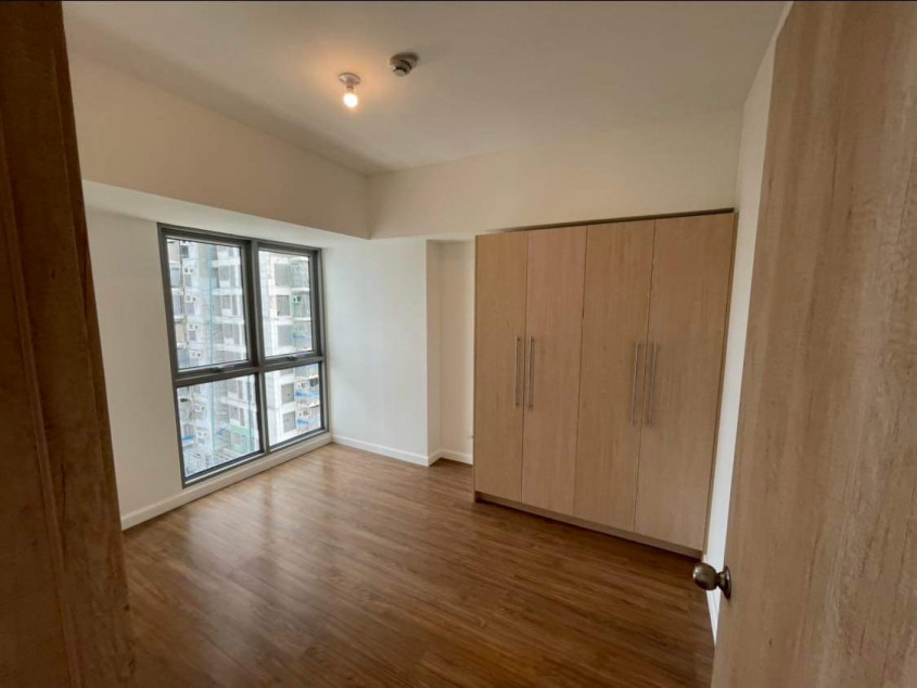 For Sale 1 Bedroom Bare Type Condo At Patio Place 1