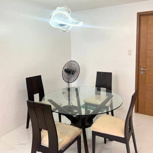 Icon Plaza 3 Bedroom Unit with Balcony at 120 SQM Floor Area For Lease