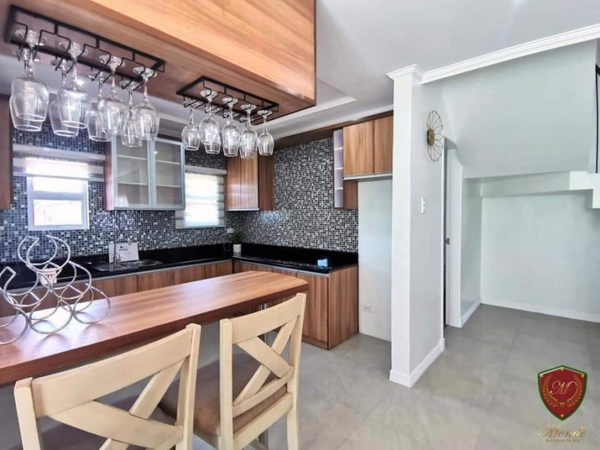 High Ceiling Single Detached House and Lot