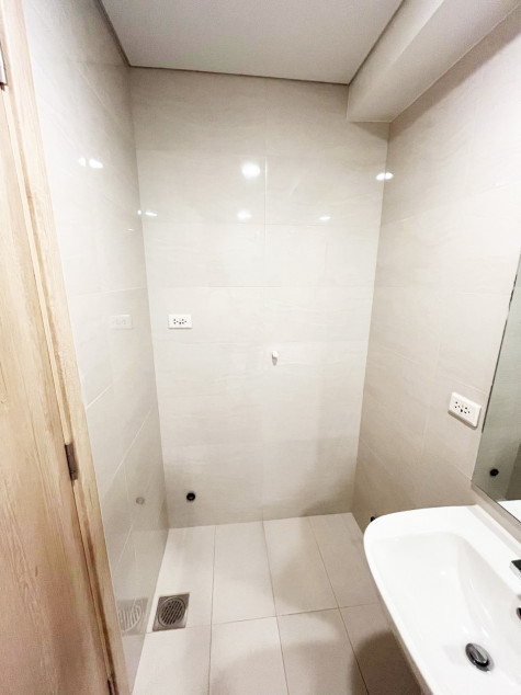 Studio Unit For Sale - Callisto Tower 2 Circuit Makati