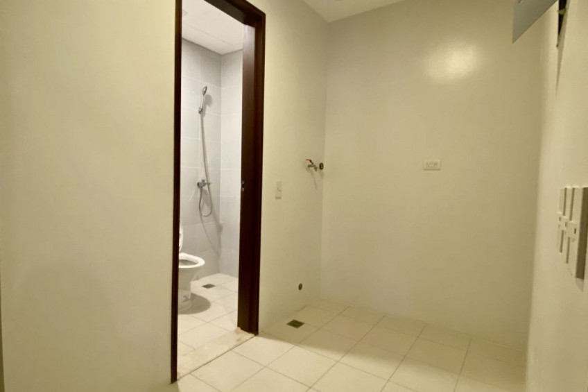 For Sale 2 Bedroom Condo In Grand Hyatt Residences, Bagong Tanyag, Taguig