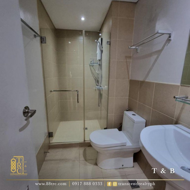 Infinity Tower BGC 1 Bedroom Renovated unit for Sale