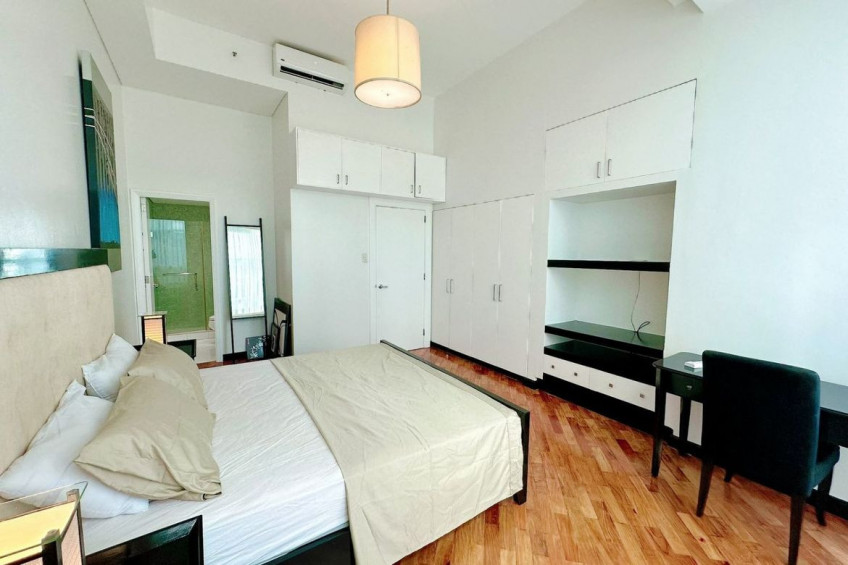 Rare 1 Bedroom Manansala for Sale