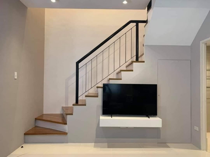 Single Detached 3 Bedroom House And Lot Along The Highway Of Bacoor, Cavite