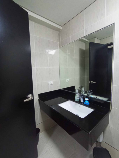 1-Bedroom Condo For Rent at One Maridien Residences, Taguig