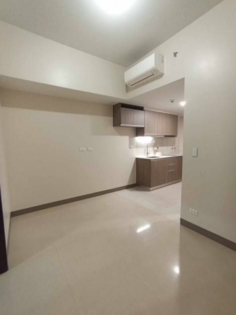 1-Bedroom Condo For Rent at Park Mckinley West