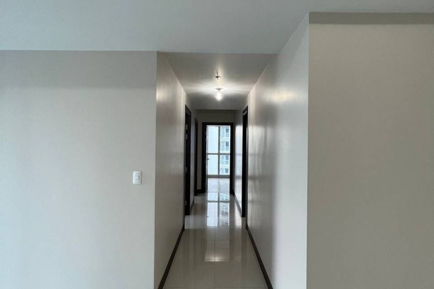 3 Bedroom Condo For Sale In Uptown Parksuites, Taguig