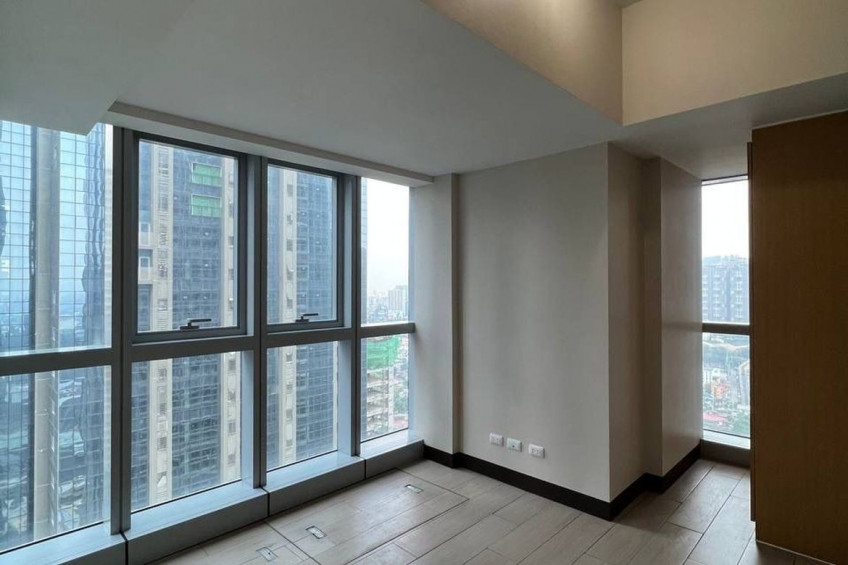 3 Bedroom Condo For Sale In Uptown Parksuites, Taguig