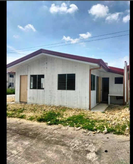 CODE # 201 For Sale 3 Bedroom House In Kenrich Development, Buanoy, Balamban, Cebu