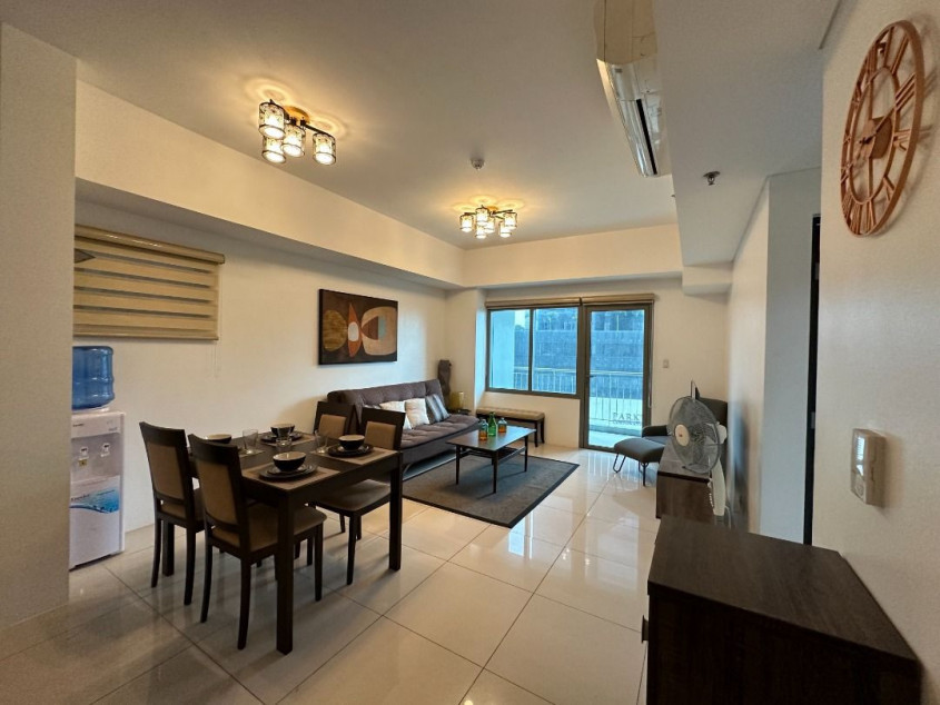 1 BR With Parking At Bristol At Parkway Place Alabang Muntinlupa Condo For Sale