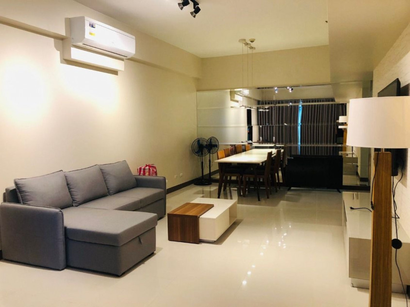 Golf View 2BR in 8 Forbestown Road BGC Taguig Condo For Sale