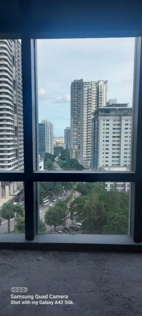 PROPERTY # 11492 - For Sale BPI Office In Cebu Business Park