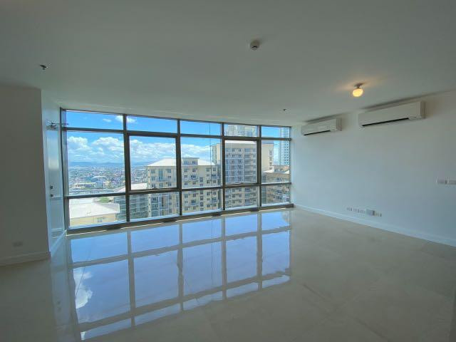 3-Bedroom Condo Unit For Sale at East Gallery Place, Fort Bonifacio, Taguig