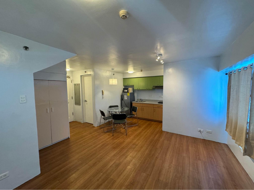 Clean Title Studio Unit with Parking FOR SALE at West Parc Filinvest Alabang Muntinlupa