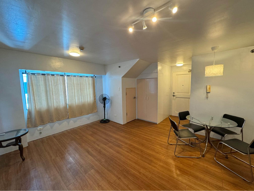 Clean Title Studio Unit with Parking FOR SALE at West Parc Filinvest Alabang Muntinlupa