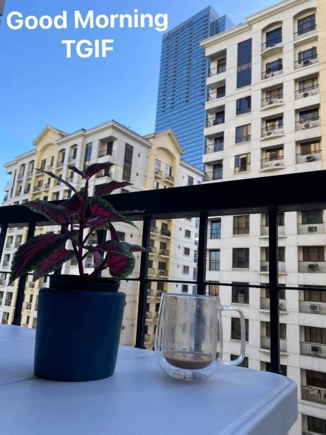 Clean Title RFO 2BR with Balcony FOR SALE at Forbeswood Heights BGC Taguig