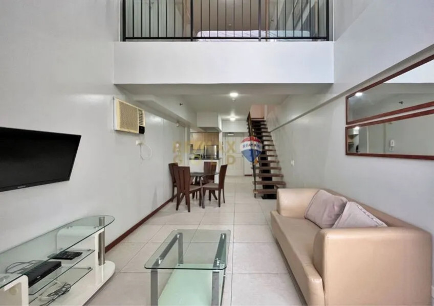 For Sale : 1 Bedroom Loft In The Columns Legazpi Village