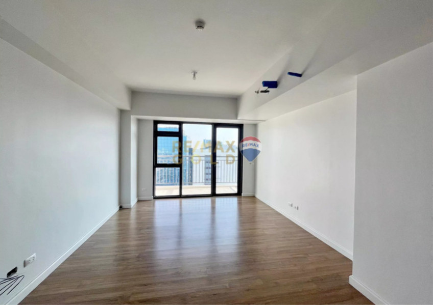 For Sale : Unfurnished 2 Bedroom In Solstice Tower