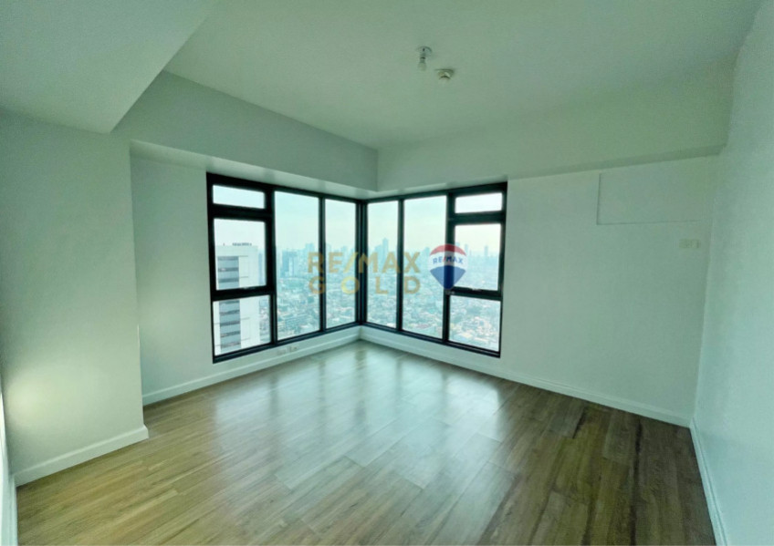 For Sale : Unfurnished 2 Bedroom In Solstice Tower