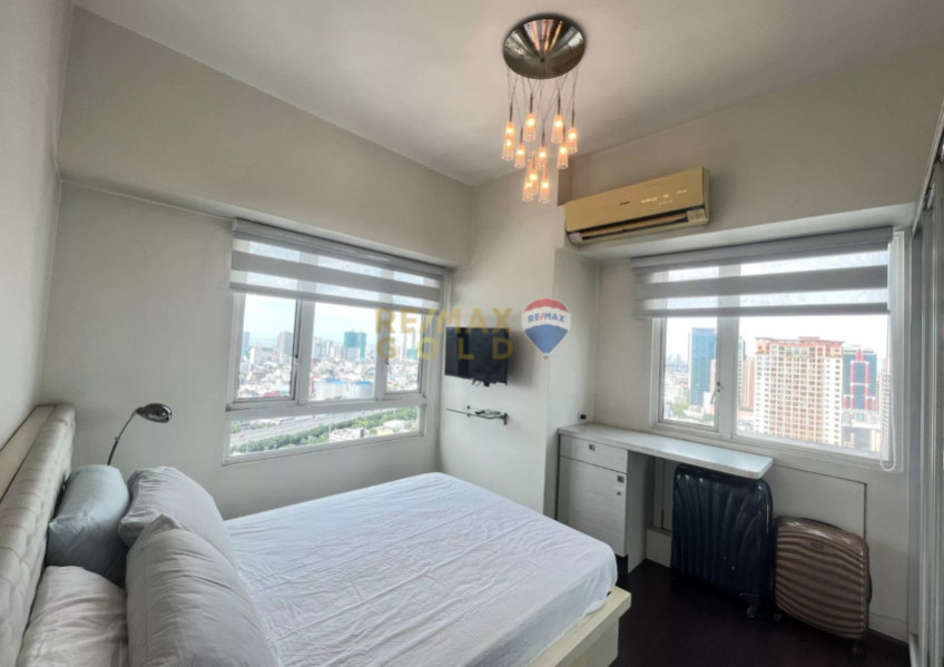 For Sale: 2 Bedroom Condo In The Beacon Makati