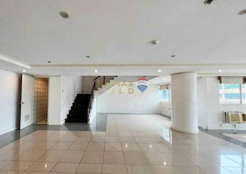 For Sale: 451 SQM 4br Bi-level Penthouse Condo In Pioneer Highlands Mandaluyong