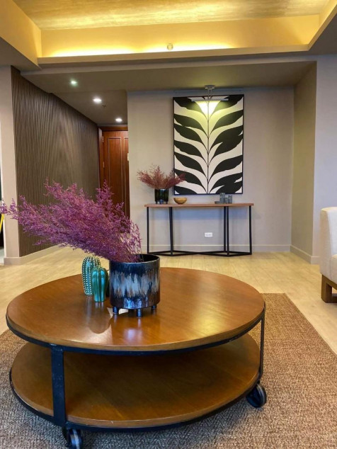 Beaufort BGC 4 Bedroom Condo For Sale 65M