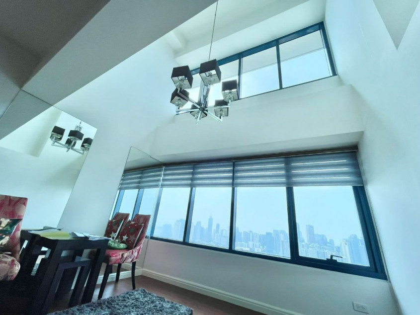 Condo For Sale Loft Type Unit in One Rockwell West Tower Below Zonal Value