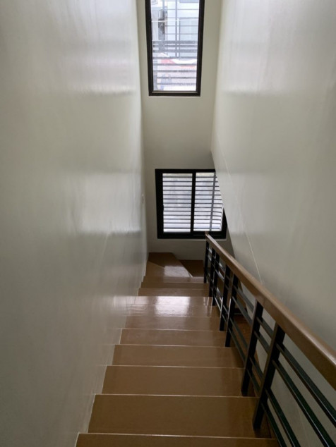 For Sale Or Lease Acacia Estates: Mahogany Place 3 Townhouse Best Deal!