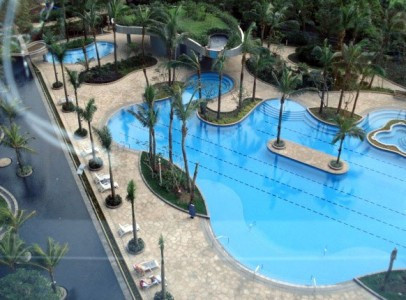 Condominium For Sale: Pacific Plaza Condominium, Apartment Ridge, Makati City