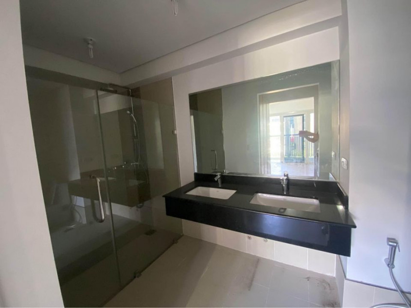 One Maridien 2BR unit Facing Terra Park Condo for Sale