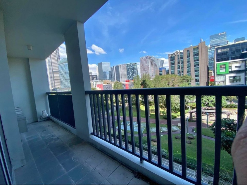 One Maridien 2BR unit Facing Terra Park Condo for Sale