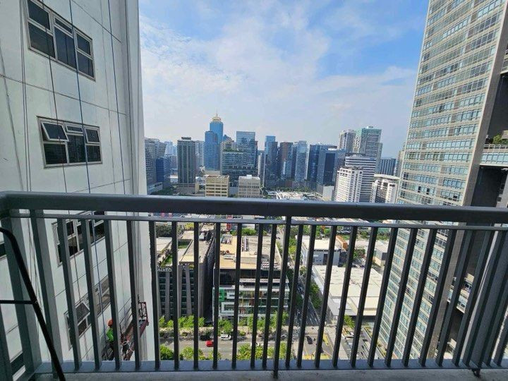 One Maridien 1BR furnished unit Condo for Sale