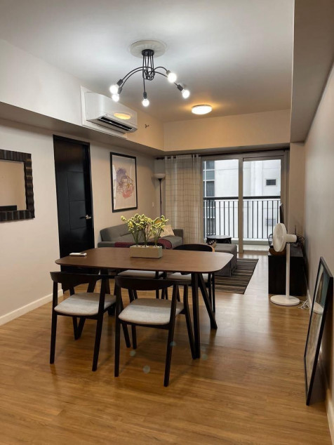 One Maridien 1 Bedroom furnished unit Condo for Sale