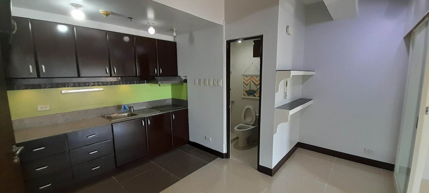 1-Bedroom Unit With Parking At Manhattan Parkway Tower 1, Cubao, Quezon City