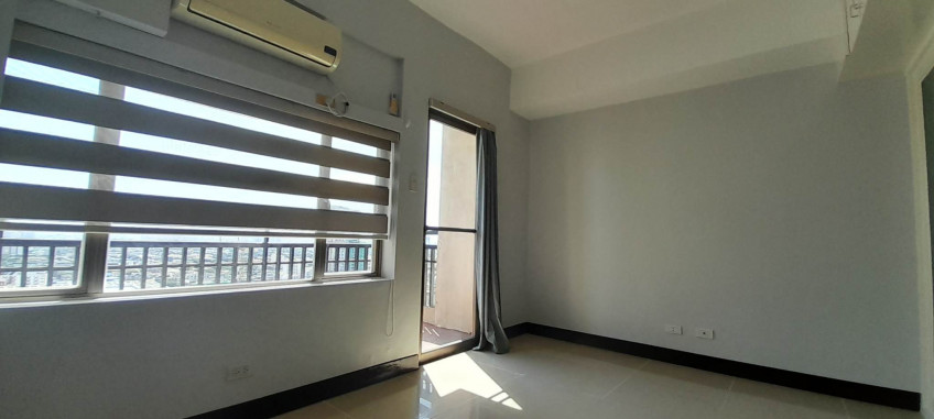 1-Bedroom Unit With Parking At Manhattan Parkway Tower 1, Cubao, Quezon City
