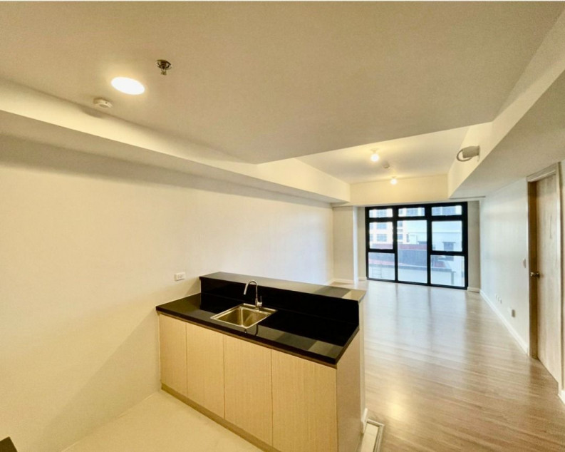 Brand New 1 Bedroom Unit For Sale At The Travertine At Portico Near Ortigas Center