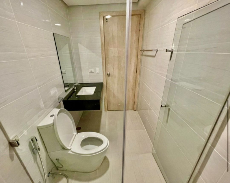 Brand New 1 Bedroom Unit For Sale At The Travertine At Portico Near Ortigas Center