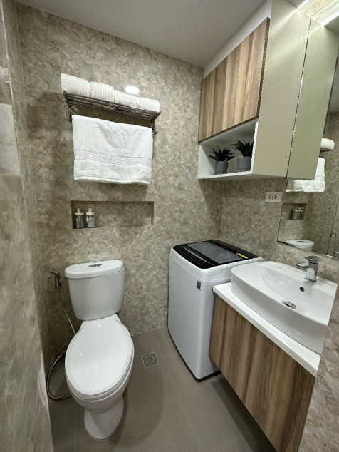 Cityland Pioneer Heights 1 1-Bedroom Condo near BGC, Ortigas, Pasig