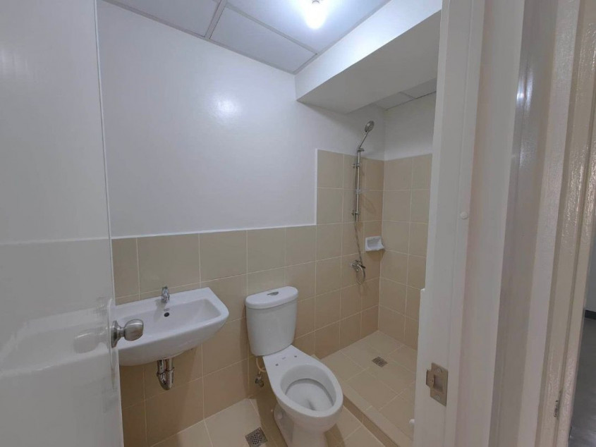 Cityland Pioneer Heights 1 2 bedroom condo in Mandaluyong near BGC