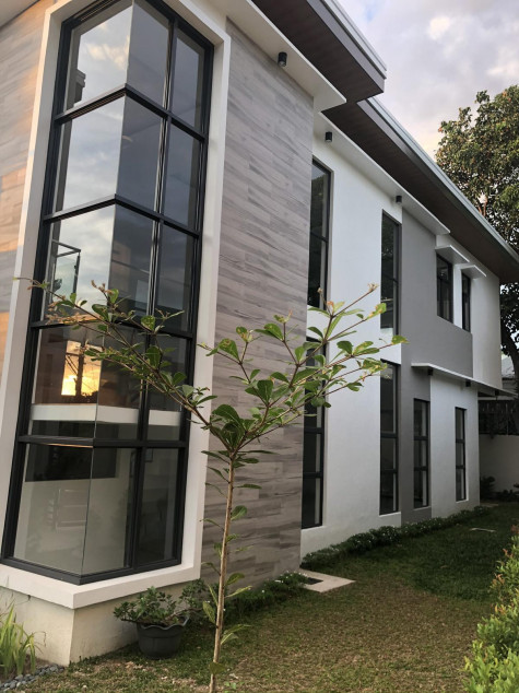 House And Lot For Sale In Remmanville Executive Village Parañaque