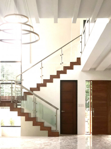 House And Lot For Sale In Remmanville Executive Village Parañaque