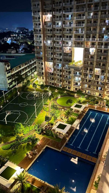 DMCI For Sale In QC 2 Bedroom With 2 Balcony Starts At 32K Monthly