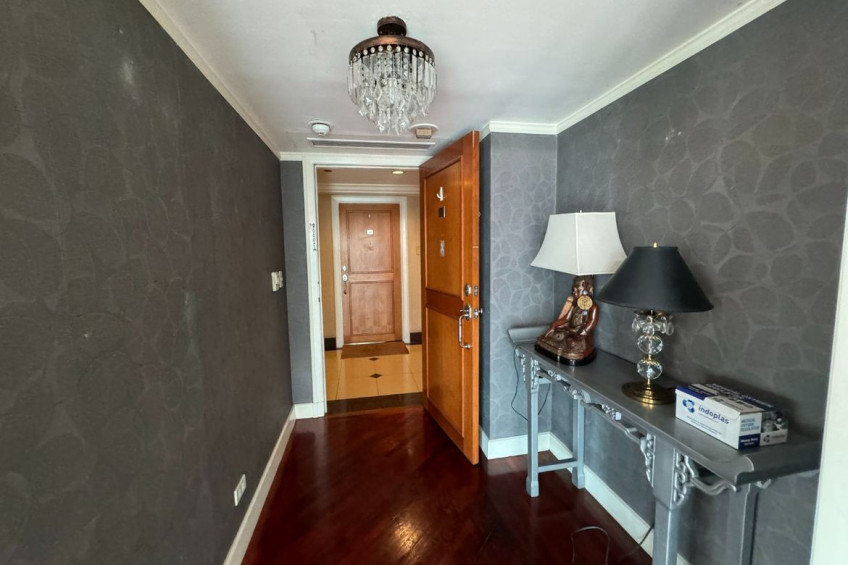 2 Bedroom Condo For Sale In Hidalgo Place, Rockwell, Makati