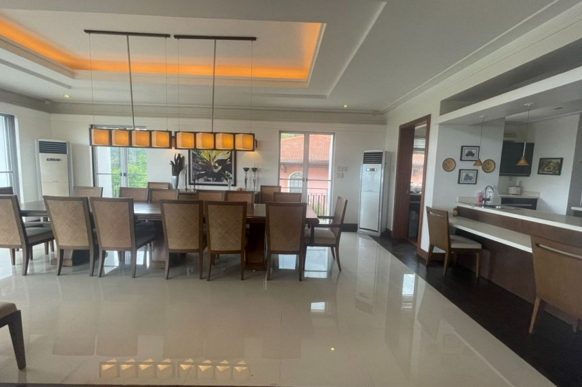 House For Sale In Tagaytay Highlands, Iruhin East, Cavite