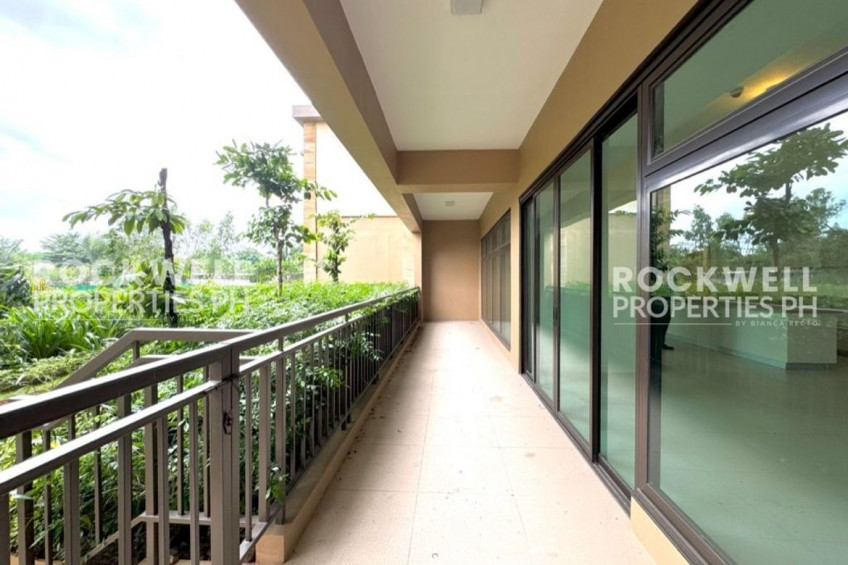 2 Floors Apartment With 3 Bedrooms Rent To Own At Rockwell In Sucat