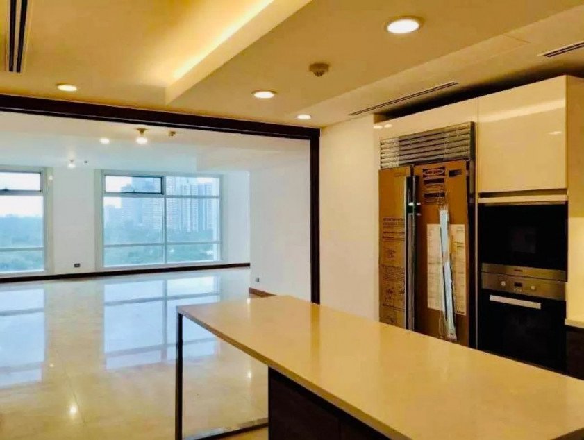 For Sale: 3BR Unit At Two Roxas Triangle, Makati City